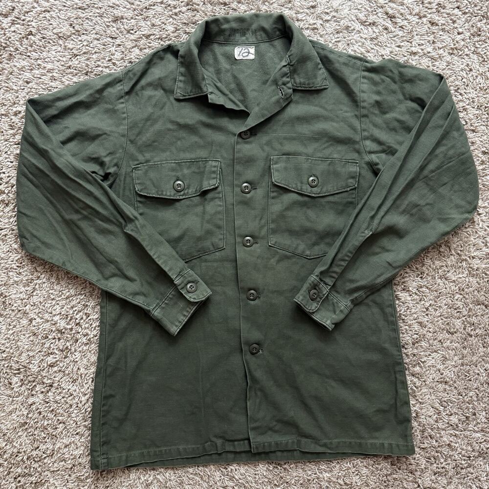 Vintage 70’s OG-107 Sateen Utility Button Up Shirt Military Green Vietnam Size L